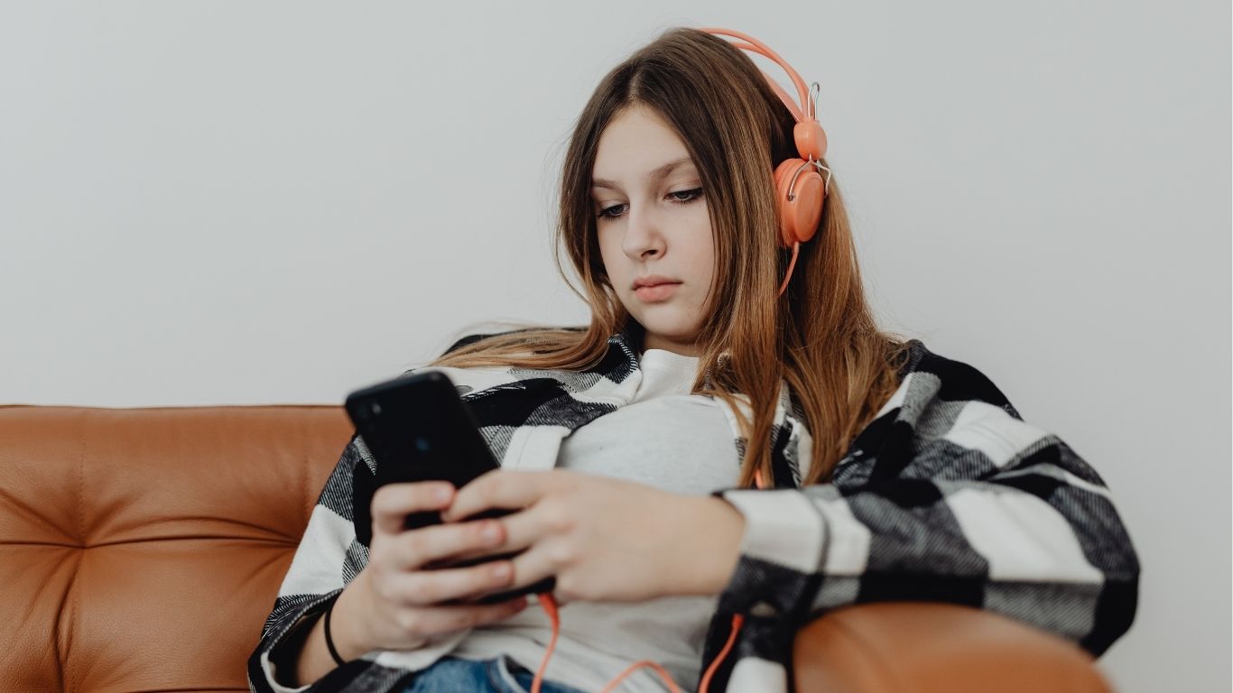 photo for online safety blog